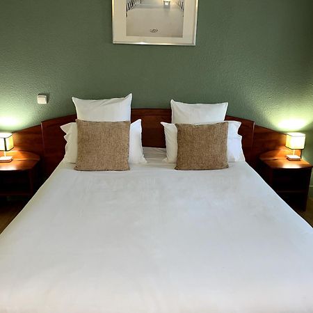 Hotel - Domaine De La Blanchardiere - Le Mans Changé エクステリア 写真