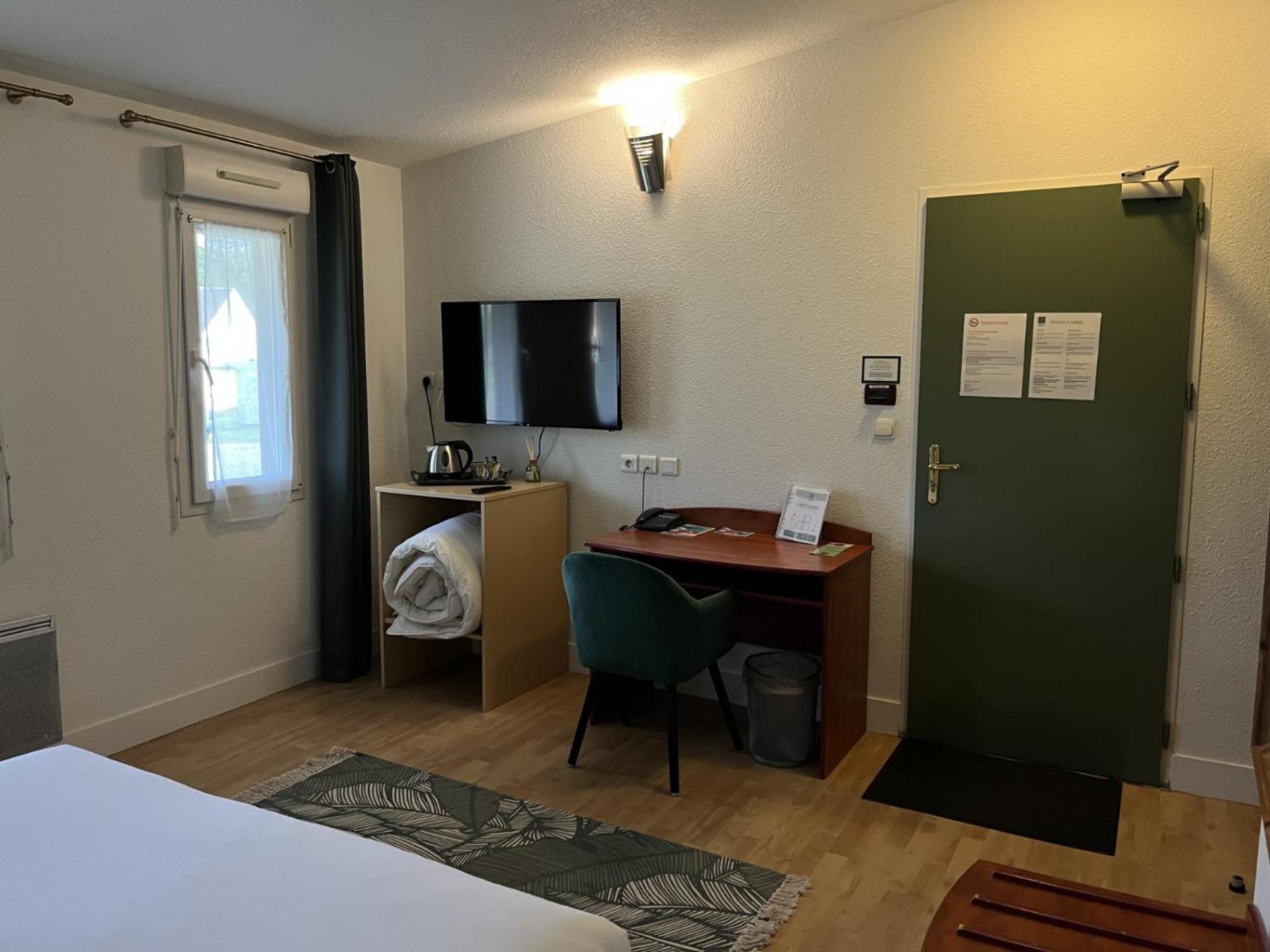 Hotel - Domaine De La Blanchardiere - Le Mans Changé エクステリア 写真