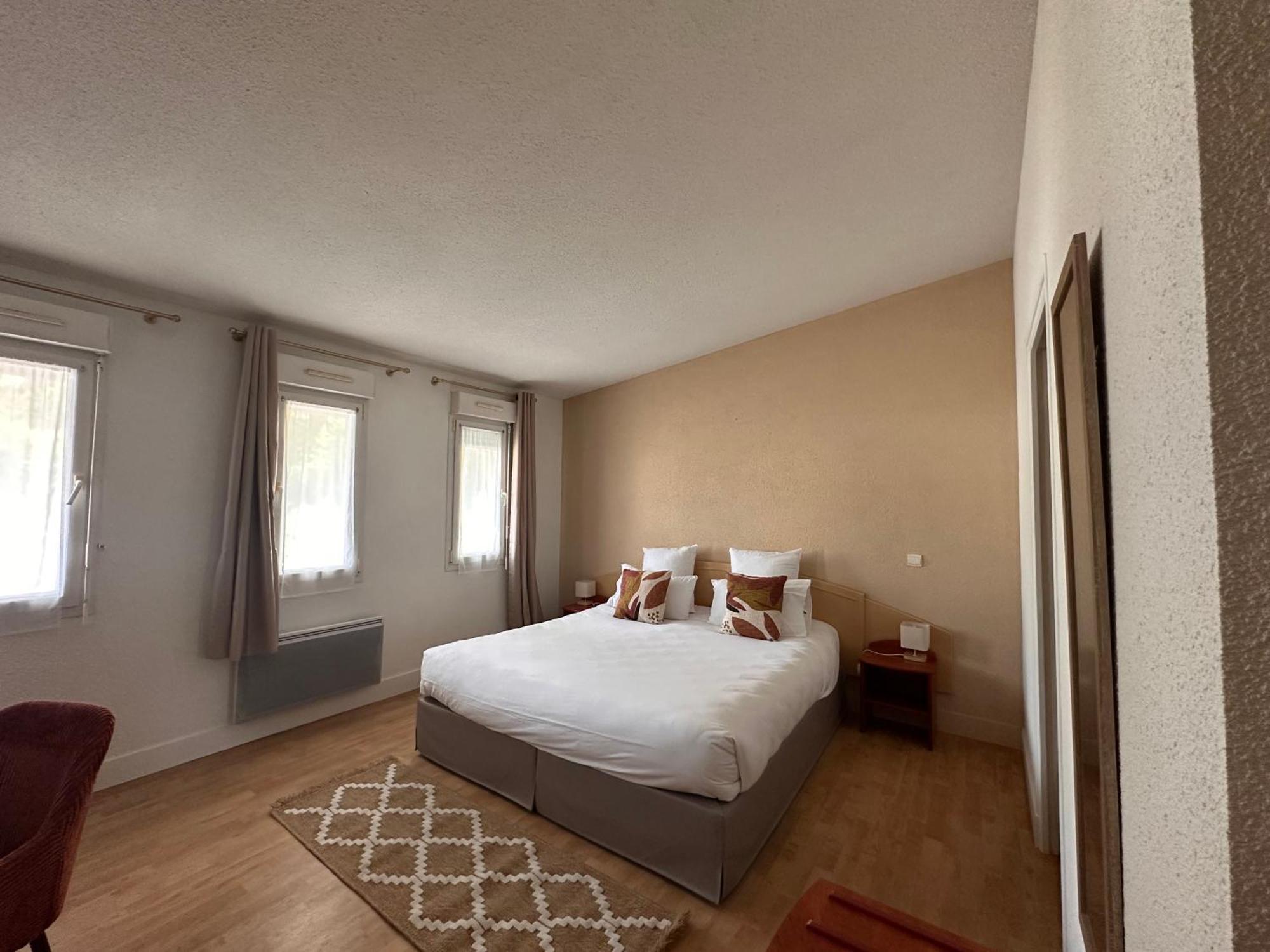 Hotel - Domaine De La Blanchardiere - Le Mans Changé エクステリア 写真